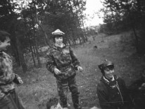 1992.03.27-29 - Rajd Arsenał, na sobotniej grze terenowej, zastęp młodszoharcerski z 