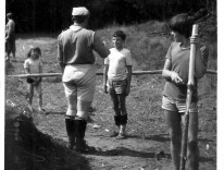 Na bramie trzeba się odmeldować :)