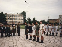 1994.09.17 - Poświęcenie pominka  Harcerza - apel środowiska ZHR przed uroczystościa